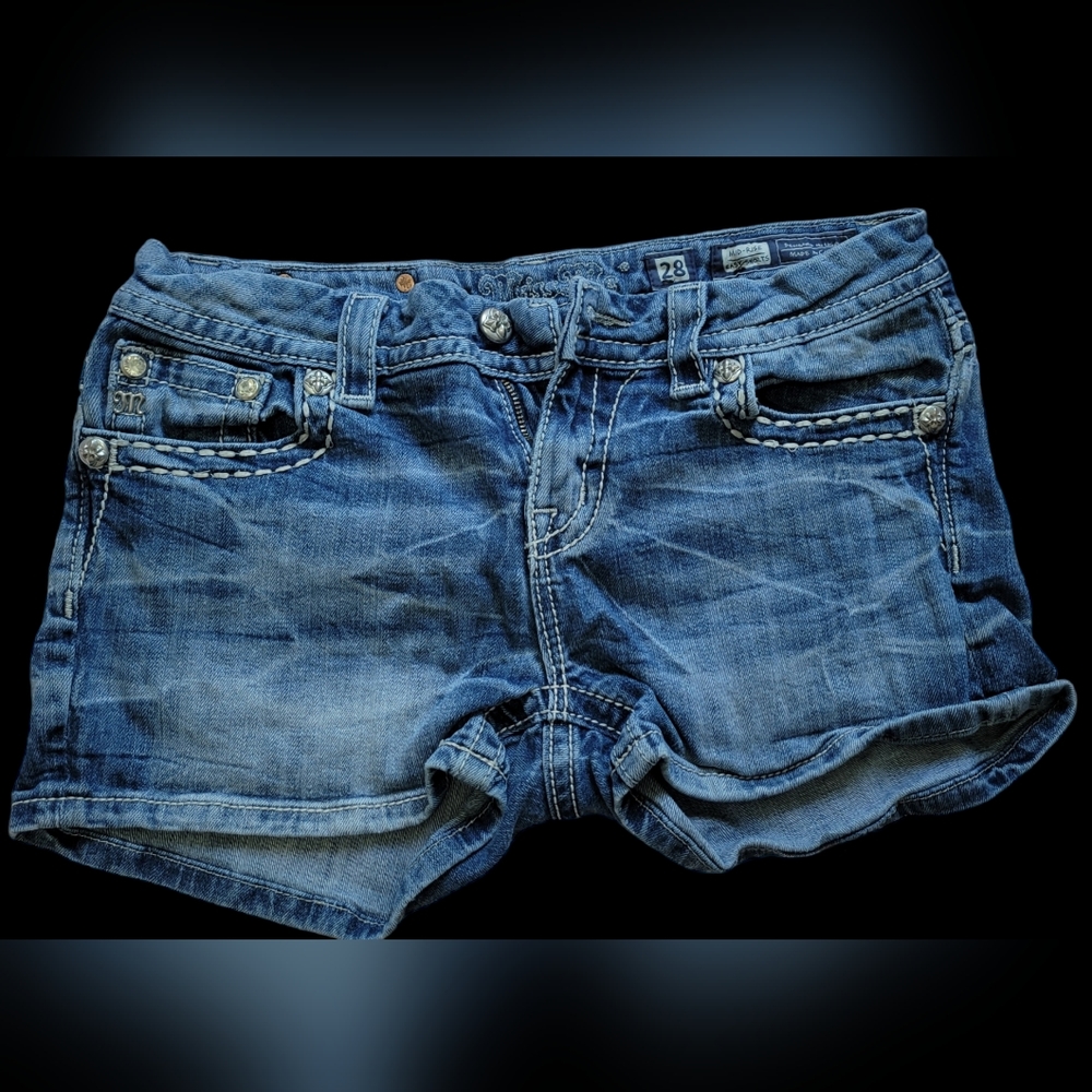 Women's Miss Me Shorts size 28